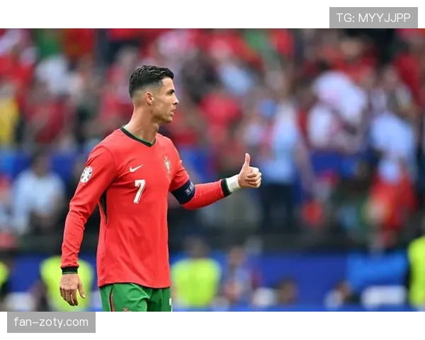 C罗的战术特权是否必要：角色定位与体系适配性解析